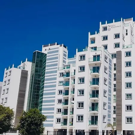 North Residence With Pool Wiew Kyrenia Center Apartament