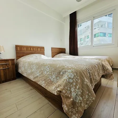 North With Pool Wiew Kyrenia Center アパート *