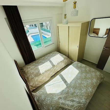 North With Pool Wiew Kyrenia Center キレニア