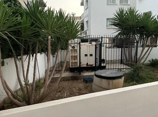 North With Pool Wiew Kyrenia Center *