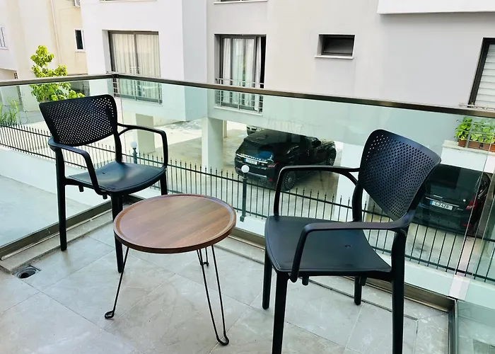 アパート North With Pool Wiew Kyrenia Center キレニア