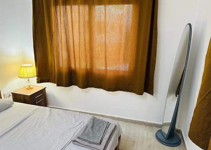 アパート North With Pool Wiew Kyrenia Center