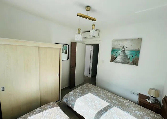 アパート North With Pool Wiew Kyrenia Center キレニア